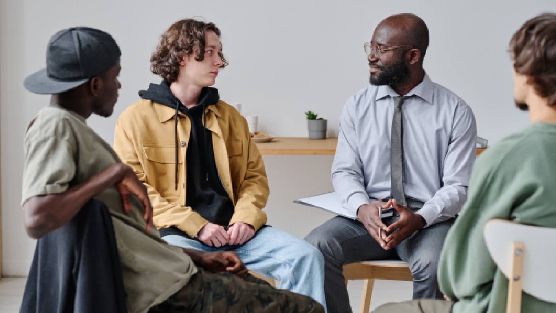 Mental Health Treatment for People with Addiction: What’s Best?